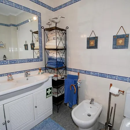 Tranquility - Charming Sea View 1 Bedroom In Amazing 아파트