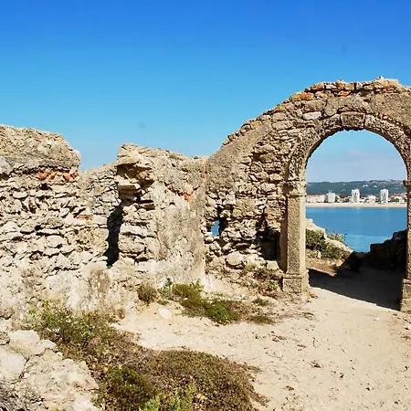 Tranquility - Charming Sea View 1 Bedroom In Amazing